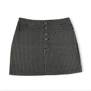 Forever 21 Black and White Buttoned Mini Skirt